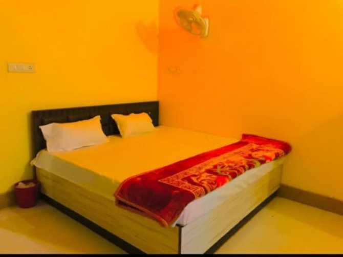 Oyo 81347 Amantran Hotel And Restaurant กานปูร์ ภายนอก รูปภาพ